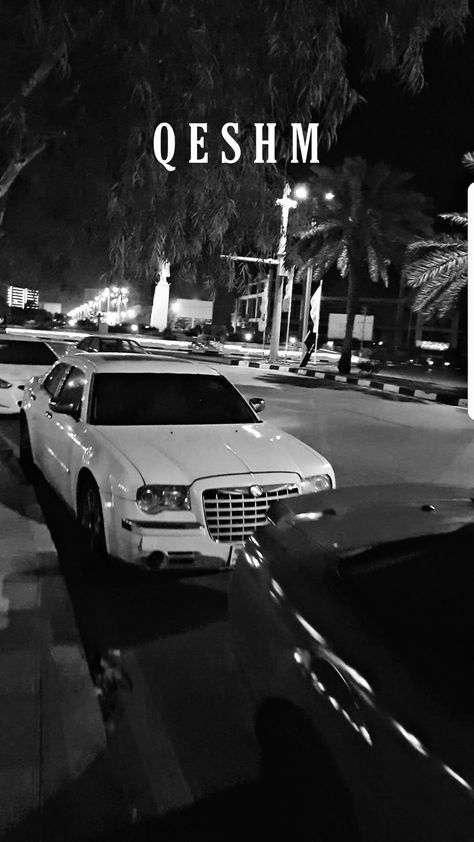 Chrysler 300 Wallpaper, Qeshm Island, 300 Wallpaper, Chrysler Cars, Glitch Wallpaper, Chrysler 300c, Need For Speed, Chrysler 300, My Dream Car