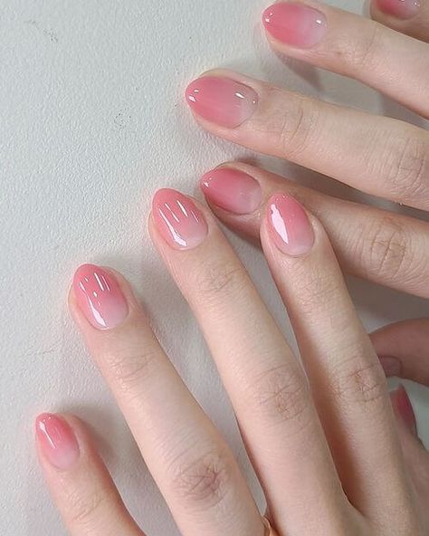 Cute Nails Short Simple, Simple Short Nail Art, Korean Nail Trends, Cute Korean Nail Art, Short Korean Nails, Korean Nail Designs, Cute Manicure, Pink Tip Nails, Korean Nail