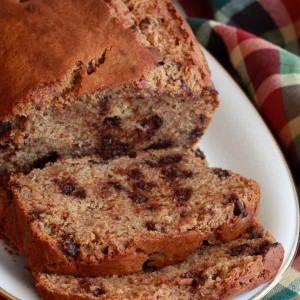 Bread Archives - The Daring Gourmet Oatmeal Quick Bread, Persnickety Plates, Banana Zucchini Muffins, Zucchini Banana, Quick Bread Recipe, Buttermilk Waffles, Peanut Butter Banana Bread, Swirl Bread, Cinnamon Swirl Bread