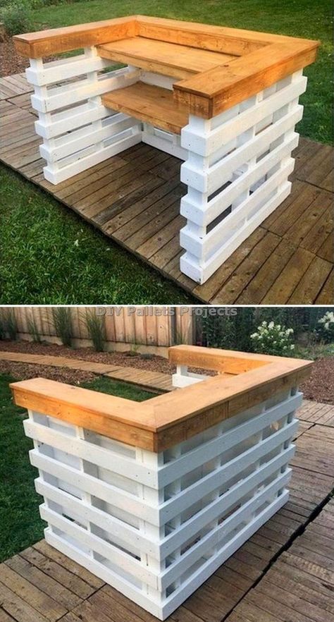 Palet Bar, Bar En Palette, Trin For Trin Tegning, Rustic Wooden American Flag, Decorating Balcony, Pallet Bar Diy, Diy Outdoor Bar, Apartment Christmas, Pallet Patio Furniture