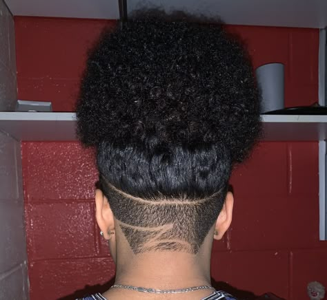 Z design, undercut Side Undercut Designs For Women, Undercut Fade Women, Undercut On Black Women, Undercut Afro, 4c Undercut Natural Hair, Undercut Hairstyles Women Design, Easy Undercut Designs, Undercut Simple Design, Under Cut Designs