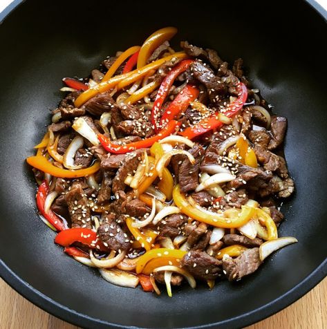 Stir Fry With Oyster Sauce, Recipes With Oyster Sauce, Beef With Oyster Sauce, Beef Teriyaki, Chinese Beef, Quick Easy Dinner Recipes, Asian Recipe, Easy Chinese Recipes, Beef Stir Fry