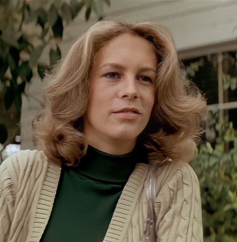 Michael Myers Memes, Laurie Strode, Michael Myers Art, Halloween Franchise, Halloween 1978, Slasher Film, Couples Halloween Outfits, Horror Movie Icons, Lee Curtis