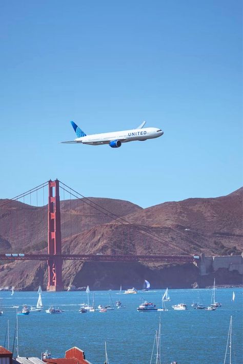 Boeing 777 of United Airlines at San Francisco Fleet Week 2021 Flight Take Off, Airline Booking, Airplane Wallpaper, Cheap Airfare, Flight Attendant Life, Book Flights, Cheap Plane Tickets, International Flights, Airline Flights