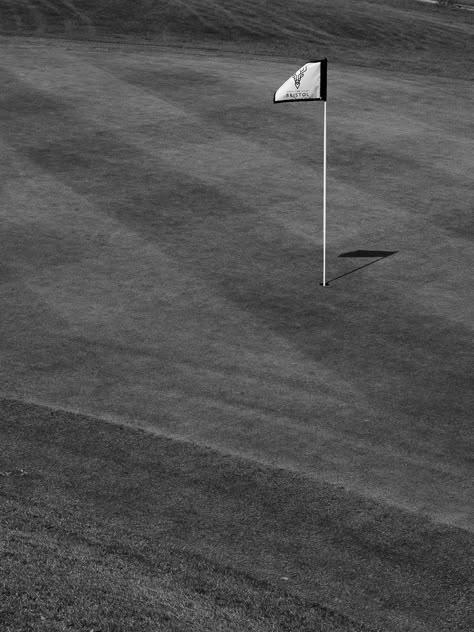 Black And White Golf Photos, Golf Club Photography, Aesthetic Golf Pictures, Vintage Golf Aesthetic, Thesis Template, Golf Aesthetics, Golf Course Photography, Old Money Lifestyle, Golf Clubhouse