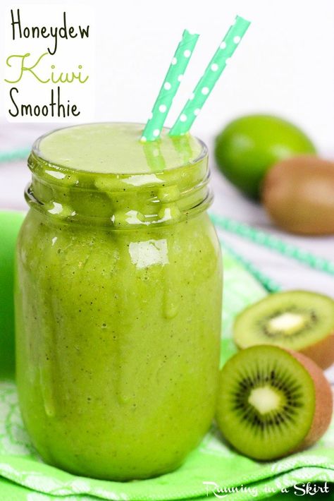 Honey Dew Kiwi Smoothie recipe. Vegan, Vegetarian, Creamy, Healthy and delicious!/ Running in a Skirt Healthy College Snacks, Honeydew Smoothie, Kiwi Smoothie Recipes, Unique Smoothies, Melon Smoothie, College Snacks, Healthy College, Healthy Fruit Smoothies, Almond Smoothie