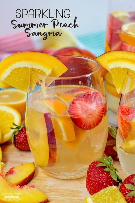 Party Sangria Recipes For A Crowd, Spring Alcoholic Drinks Easy, White Sangria Recipe For A Crowd, Spring Sangria Recipes, Sangria For A Crowd, Wine With Fruit, Sweet Sangria Recipe, Spring Sangria, Peach Sangria Recipe