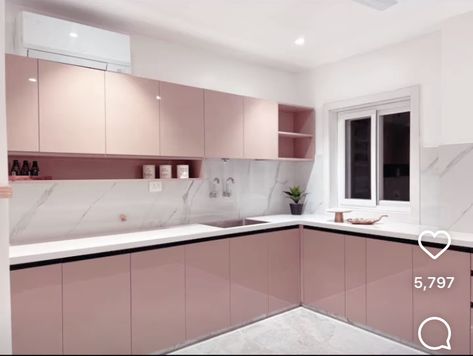 Pink Kitchen Cabinets Modern, Bedroom Cupboard Colours, Dapur Pink, Pink Cupboard, Kitchen Cupboards Design Colour, Interior Design Kitchen Contemporary, Kitchen Colour Combination, Simple Kitchen Design, Kitchen Sink Design