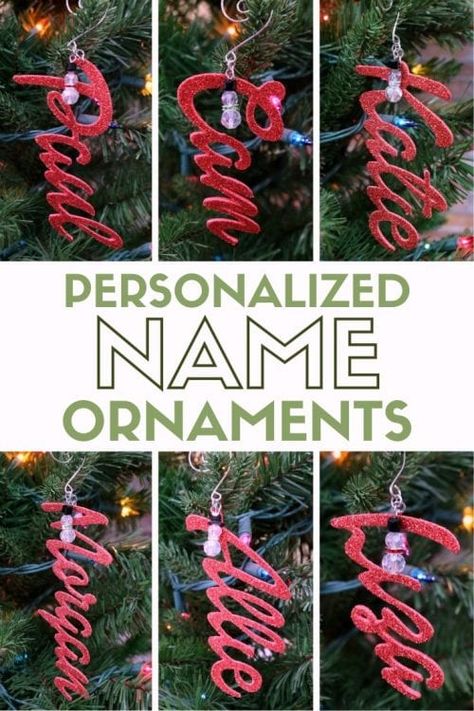 Diy Name Ornaments, Cricut Projects Christmas, Cricut Ornaments, Name Ornaments, Christmas Name Tags, Cricut Christmas Ideas, Diy Christmas Ornaments Easy, Diy Christmas Ornament, Ornament Craft