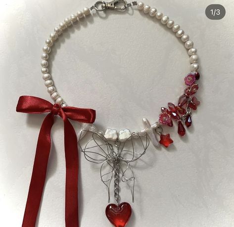 Red Bead Necklace, Red Necklace Aesthetic, White And Red Aesthetic, Red White Aesthetic, Beaded Bow Necklace, Red Beads Necklace, Anting Manik, Red Beaded Necklaces, Wire Wrapped Jewelry Diy