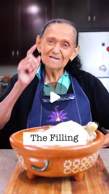 11K likes, 148 comments - abuelaskitchen on December 17, 2021: "Tamales- Part 1! The filling / el Guiso para el relleno. Very simple recipe but it’s one of my favorite! For full length, detailed video, click the link in our bio. Makes 60-64 tamales. Ingredients •2 whole chickens •4 tomatoes •4 Chiles Guajillos •2 Chiles California (Add Chiles de árbol for if you want it spicier.) •2 garlic cloves •1 onion •1/4 tsp cumin •pinch of oregano •1 tbsp vinegar •salt #tamales #tamalesrecipe #tamales Tamales Part 2, Tamales De Queso Y Raja, Tamale Gravy Recipe, Red Tamale Sauce Recipe, Tamales Recipe Chicken, Tamales Authentic Mexican, Tamales Casserole, Beef Tamales Recipe, Tamale Sauce