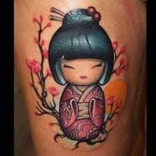 Kokeshi Doll Tattoos: Origins, Meanings & More Kokeshi Tattoo, Doll Tattoo, Geisha Tattoo, Asian Tattoos, Japan Tattoo, Japanese Tattoo Designs, Girly Tattoos, Stencil Patterns, Tat Ideas