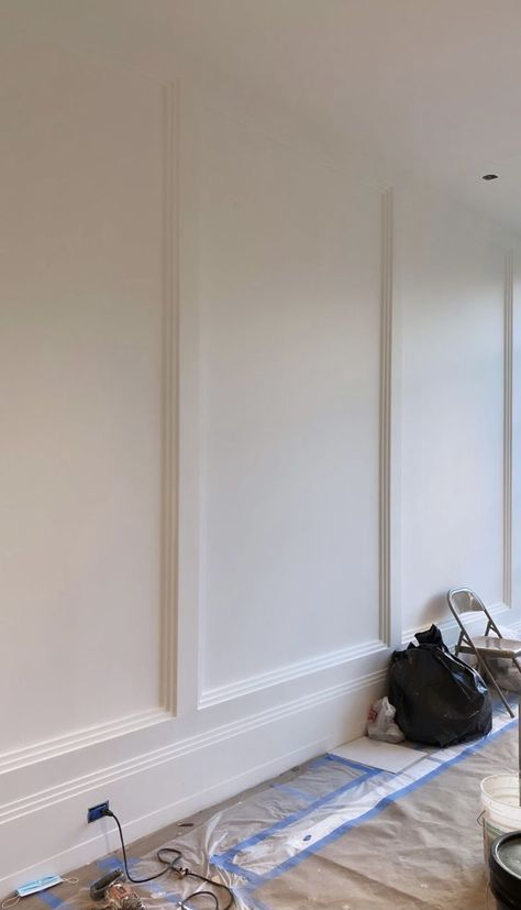 Wainscoting Styles, Decor Ideas For Living Room, Home Decor Apartment, House Trim, Ideas For Living Room, Home Decor Idea, Home Decoration Ideas, Wall Trim, Wall Molding