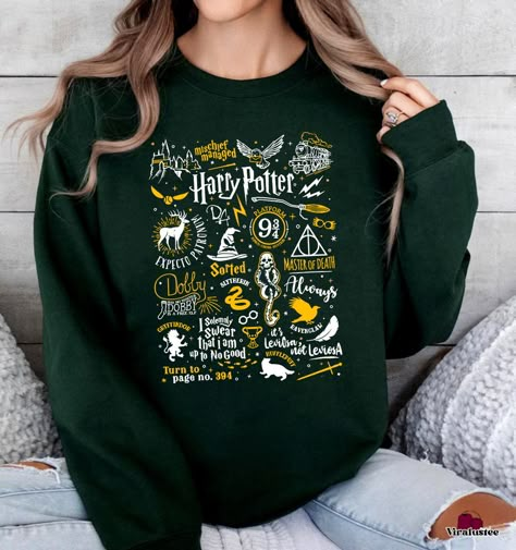 Harrry Potter Crewneck Sweatshirt, Wizard Hogwarts Shirt Check more at https://viralustee.com/product/harrry-potter-crewneck-sweatshirt-wizard-hogwarts-shirt/ Harry Potter Art Ideas, Harry Potter Christmas Sweater, Custom Clothes Ideas, Hogwarts Sweatshirt, Hogwarts Shirt, Harry Potter Hoodie, Harry Potter Print, 2nd Christmas, Tshirt Inspiration