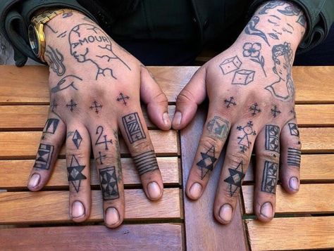 Dice Hand Tattoo, Acme Tattoo, Full Neck Tattoos, Traditional Hand Tattoo, Hand Ideas, Tattooed People, Pagan Tattoo, Occult Tattoo, Finger Tats