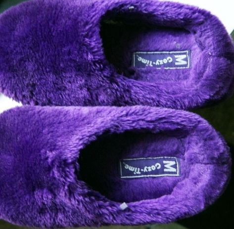 Princess Slippers, Purple Items, Modern Mom Style, Purple Slippers, Purple Stuff, Purple Girl, Purple Things, Purple Kitchen, Purple Accessories