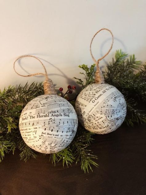 Hymnal Christmas Ornaments, Diy Music Christmas Ornaments, Hymnal Page Christmas Ornaments, Christmas Music Decorations, Old Music Sheets Crafts, Christmas Ornaments Made From Old Books, Musical Ornaments Diy, Music Paper Crafts Diy, Old Hymnal Crafts Diy