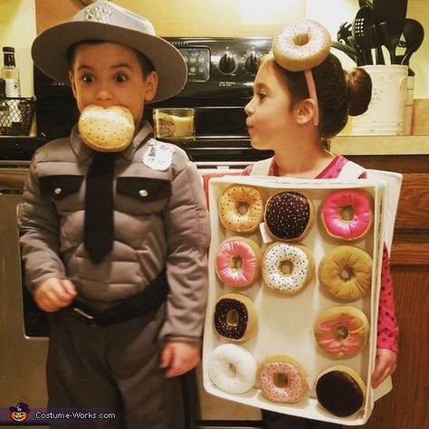 Doughnut Costume, Cop Costume For Kids, Homemade Costumes For Kids, Donut Costume, Halloween Costumes 2016, Candy Costumes, Homemade Costume, Costume Works, Diy Halloween Costumes Easy