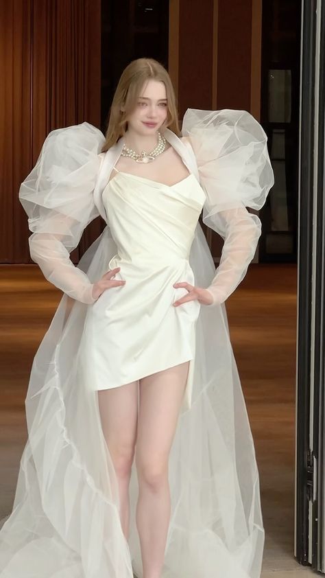 Viviane Westwood, Magical Wedding Dress, Vivienne Westwood Bridal, Vivienne Westwood Wedding Dress, Vivienne Westwood Wedding, Vivienne Westwood Fashion, Pretty Wedding Dresses, Feminine Fashion, S Heart