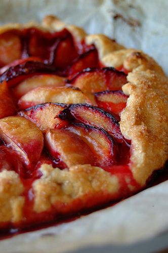 Plum and nectarine galette Nectarine Dessert, Nectarine Galette, Homemade Edibles, Plum Tart, Plum Recipes, Apple Galette, Galette Recipe, Pastry Pie, What's For Breakfast