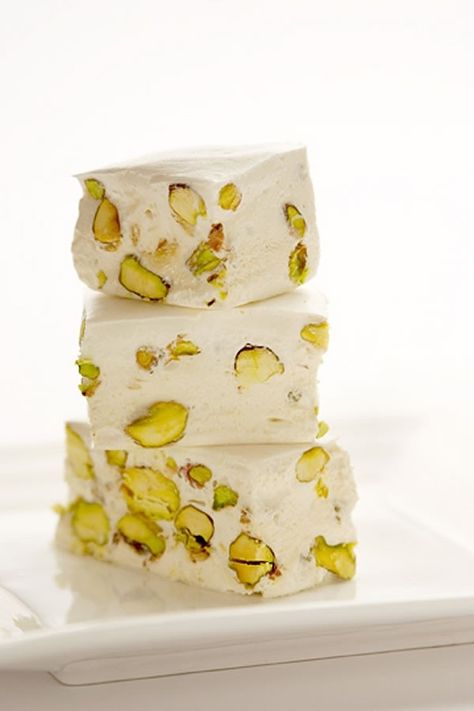 Persian Nougat, Pistachio Nougat, Pistachio Fudge, Persian Sweets, Persian Desserts, Kurdish Food, Iranian Cuisine, Iran Food, Persian Recipes