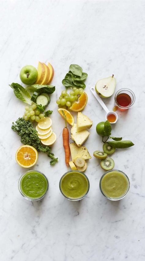 3 green smoothie Resep Smoothie, Smoothie Detox, Inflammatory Foods, Idee Pasto Sano, Detox Juice, Detox Smoothie, Green Smoothie, Smoothie Diet, Healthy Smoothies