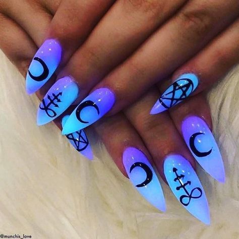 Witch Nails, Witchy Nails, Halloween Acrylic Nails, Stiletto Nail Art, Gothic Nails, Goth Nails, Edgy Nails, Glow Nails, Nail Swag