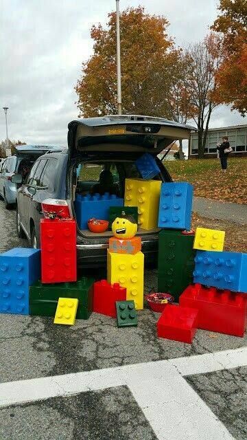 Best of Trunk or treating - Gallery Lego Trunk Or Treat Ideas, Lego Trunk Or Treat, Church Trunk, Trunk Or Treat Ideas, Lego Halloween, Lego Land, Harvest Fest, Harvest Party, Fall Fest