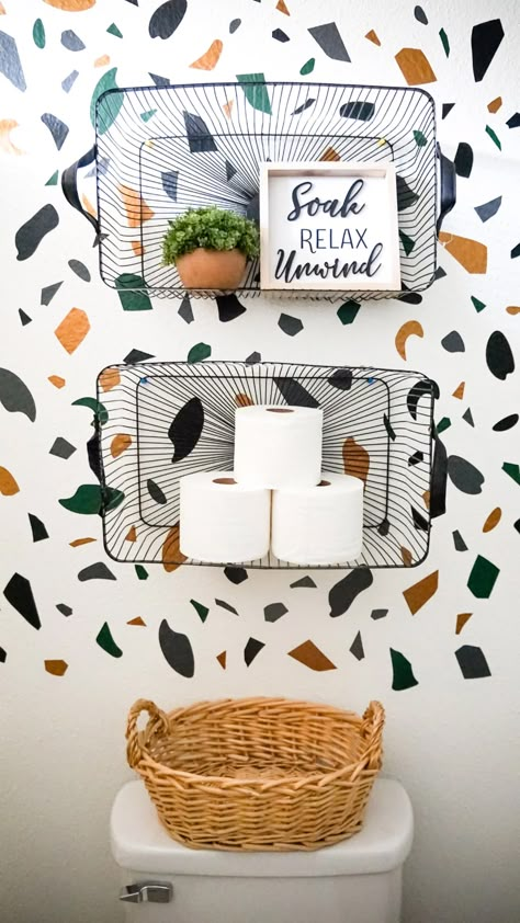 DIY Terrazzo Accent Wall! Removable vinyl decals add a fun pop of color to this rental shared bathroom. #diy #renterfriendly #vinyldecals #terrazzowall #bohobathroom Diy Bathroom Accent Wall, Casa Rock, Bathroom Decor Modern Luxury, Diy Terrazzo, Accent Wall Bathroom, Terrazzo Wall, Bathroom Accent Wall, Bathroom Accents, Deco Studio