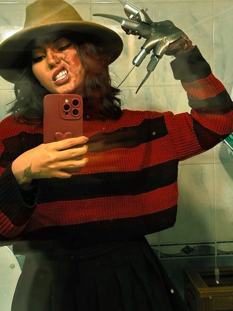 Freddy Makeup Women, Freddy Kruger Make Up Girl, Freddie Cruger Woman Costume, Halloween Costume Freddy Krueger, Freddy Kruger Woman Costume, Freddy Krueger Face Makeup, Cute Freddy Krueger Makeup, Freddy Krueger Costume Makeup, Freddy Krueger Fantasia