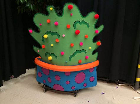 Seussical - pillberry bush with pills attached by Velcro Seussical Costumes, Set Design Theatre, Community Art, Set Design, Novelty Lamp, Musical, Design