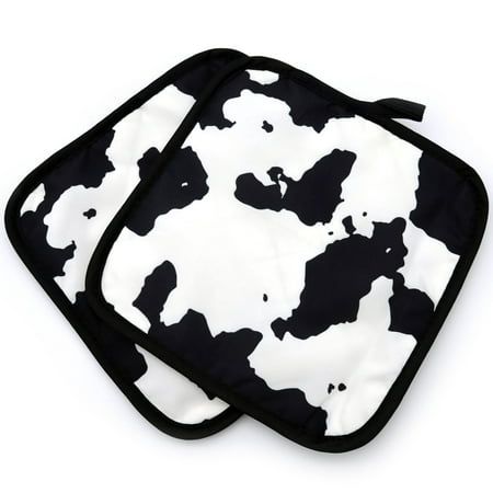 Wow! These extra large pot holders are 10 inches x 10 inches in size, and are a perfect addition to your cow print kitchen decor. Cute cow print styles these pot holders and hot pads to add some fun to your routine. Heat resistant Pot Holders effectively keep you protected from burns and hot foods while you enjoy cooking and grilling. The Pot Holders include a loop for easy hanging. All pieces are durably sewn with super soft fabric and are machine washable. Can be used in professional and comme Cow Print Kitchen Decor, Cow Themed Kitchen, Cow Print Kitchen, Cow Print Stuff, Western Kitchen Decor, Microwave Bowl Holders, Cute Cow Print, Cow Kitchen Decor, Cow Prints