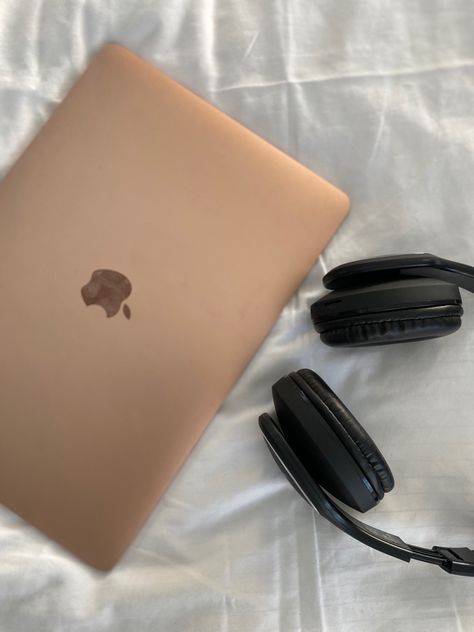 Rose Gold Macbook Aesthetic, Rose Gold Macbook, Macbook Aesthetic, Vision Board Pics, Rose Gold Aesthetic, Romanticizing School, Unfortunate Events, 2023 Vision, Gold Aesthetic