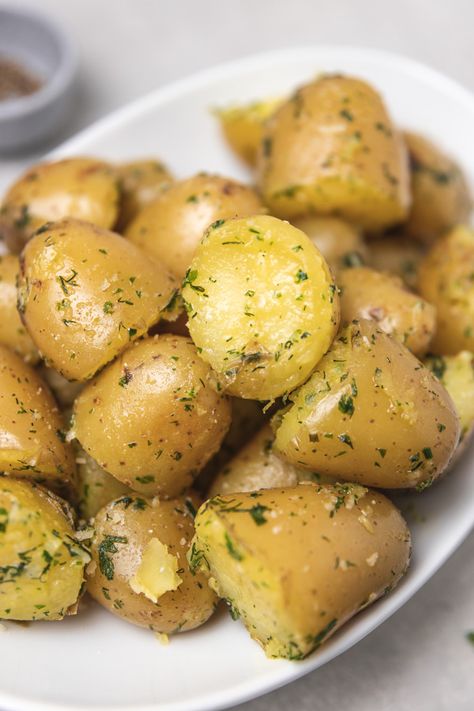 Dill Potatoes Boiled, Boiled Buttered Potatoes, Best Boiled Potatoes, Boiled New Potatoes Recipes, Butter Boiled Potatoes, Butter Potatoes Boiled, Boiled Butter Potatoes, Potato Boiled Recipes, How To Cook New Potatoes