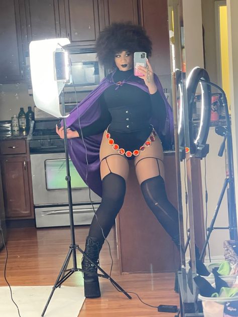 Plus Size Raven Cosplay, Raven Cosplay Black Women, Raven Costume Black Women, Black Raven Cosplay, Cosplay Ideas Black Women, Raven Cosplay Makeup, Titans Halloween Costume, Teen Titans Halloween Costume, Raven Makeup