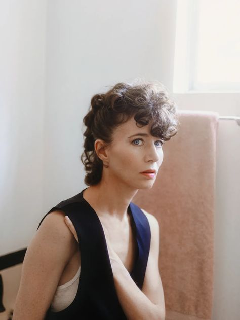 Miranda July, Riot Grrrl, Inner Voice, Performance Artist, Hair Dos, Filmmaking, Something To Do, The Voice, Interview