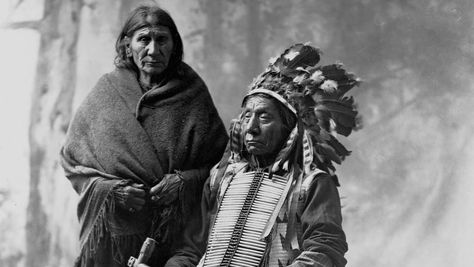 Red Cloud and his wife California People, American Quotes, Native American Heritage Month, Indigenous Peoples Day, Native American Chief, Native American Flute, Native American Quotes, Native American Heritage, Native American Tribes