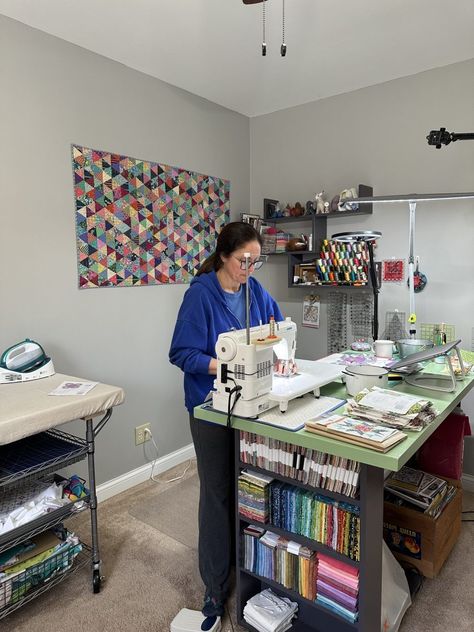 My Grand Stand-to-Sew Experiment, Four Years On Craft Studio Organization, Quilt Sewing Room, Straight Stitch Sewing, Quilt Room, Sewing Station, Sewing Room Design, Wall Closet, Quilting Room, Studio Organization