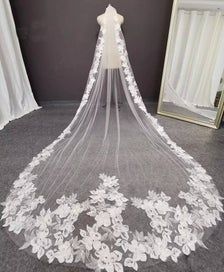 Floral Wedding Veils, Ivory Bridal Veil, Ivory Wedding Veils, Lace Wedding Veil, Long Veil Wedding, Cathedral Bridal Veils, Floral Veil, Cathedral Wedding Veils, Beautiful Veil