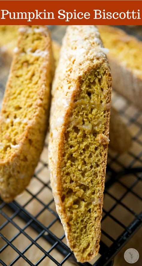 Traditional Italian Cookies, Best Biscotti Recipe, Easy Biscotti Recipe, Pumpkin Biscotti, Biscotti Recipes, Almond Biscotti Recipe, Italian Cookie Recipes, Pumpkin Spice Cookies, Almond Biscotti