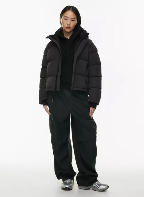 THE SUPER PUFF™ SHORTY | Aritzia Puffer Jacket Aritzia, Aritzia Super Puff Black, Super Puff Outfit, The Super Puff Aritzia, Aritzia Puffer Jacket, Aritzia Super Puff Shorty, Aritzia Puffer, Super Puff Long, Super Puff Shorty