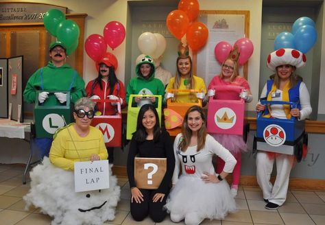 DIY Mario Kart Costume Mario Kart Dress Up, Mario Dress Up Ideas, Homemade Mario Kart Costume, Super Mario Cart Halloween Costumes, Mario Party Group Costume, Mario Party Costumes Group Halloween, Mario And Luigi Costumes Diy For Kids, Mario Cart Diy Costumes, Super Mario Bros Group Costume