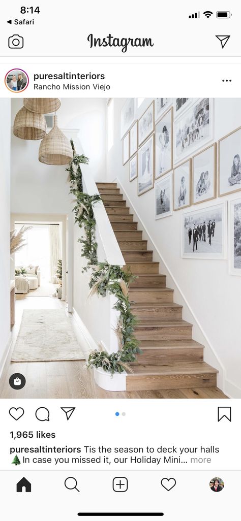 Gallery Wall Ideas Stairs, Gallery Wall Stairs, Stairway Gallery, Stairway Gallery Wall, Stair Wall Decor, Stairwell Wall, Gallery Wall Staircase, Stairs Renovation, Staircase Wall Decor