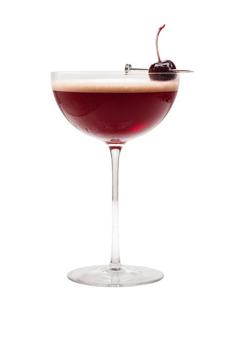 Cherry Liqueur Cocktails, Cherry Martini Recipe, Cherry Cocktails, Cherry Beer, Red Martini, Cherry Martini, Red Drink, Cherry Drink, Glass Garnish