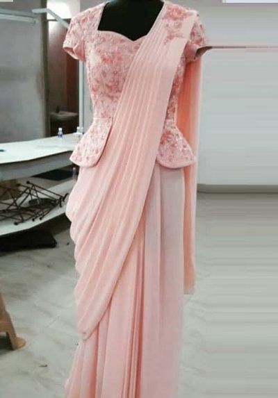 Blouse Designs For Western Sarees, Latest Saree And Blouse Designs, Peplum Blouse Lehenga, Blouse Long Designs, Drape Saree Blouse Designs, Peplum Drape Saree, Peplum Blouse For Saree, Long Sari Blouse Design, Kurti Style Blouse Designs For Saree