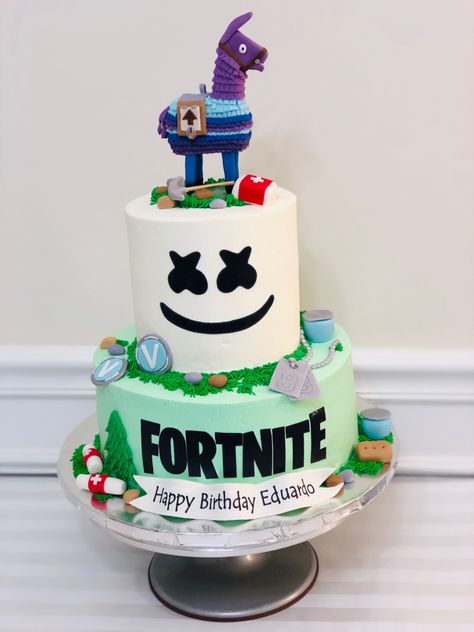 Fortnite and Marshmallow cake Marshmallow Fortnite Cake, Fortnite Marshmello Cake, Video Game Cakes For Boys, Marshmallow Fortnite, Marshmello Cake, Xbox Birthday Party, Fortnite Birthday Cake, Cake Marshmallow, Nerf Cake