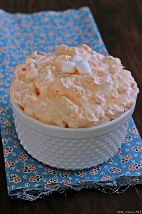 3 Ingredient Jello Fluff, Orange Jello Fluff Salad Cool Whip, Orange Jello Salad Mandarin Cool Whip, Orange Fluff Jello Salad Recipe Instant Pudding, Orange Fluff Jello Salad Recipe Cottage Cheese Crushed Pineapple, Marshmallow Salad, Cranberry Salad Recipes, Marshmallow Fluff Recipes, Easy Fruit Salad Recipes