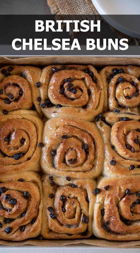 Chelsea Buns Recipe Easy, Currant Buns Recipe, Currants Roll Recipe, International Pastries, Chelsea Buns Recipe, Chelsea Bun Recipe, Currant Bread, Raisin Buns, Buns Recipe Easy