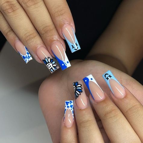 Space Themed Nails Acrylic, Nail Designs For School, Blue Acrylic Nails, Drip Nails, Colored Acrylic Nails, Girly Acrylic Nails, French Tip Acrylic Nails, Short Square Acrylic Nails, Acrylic Nails Coffin Pink