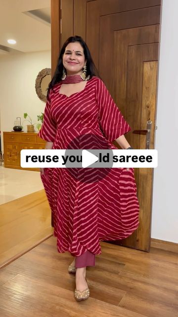 Anarkali From Saree Indian Fashion, Old Saree To New Dress Ideas, One Piece Dress From Old Saree, Old Saree Dress Ideas, Reuse Old Sarees Ideas, Saree Transformation, Old Saree To New Dress, Dress From Old Saree, Old Saree Reuse Ideas